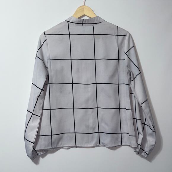 SHEIN Women's Gray and Black long sleeve Plaid Blouse women's Size Small - Picture 2 of 6
